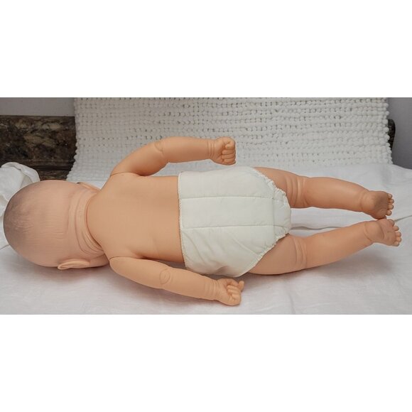 Vtg Cititoy Baby Doll Hong Kong 1985 diaper lifelike blue eyes moveable limbs - Picture 7 of 14